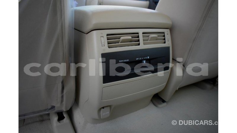 Big with watermark toyota land cruiser bomi county import dubai 2330