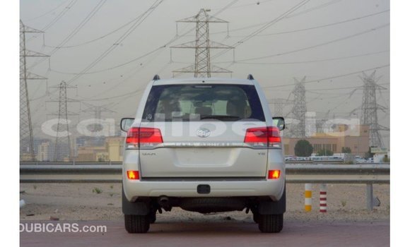 Buy Import Toyota Land Cruiser White Car in Import - Dubai in Bomi County Buy Import Toyota Land Cruiser White Car in Import - Dubai in Bomi County