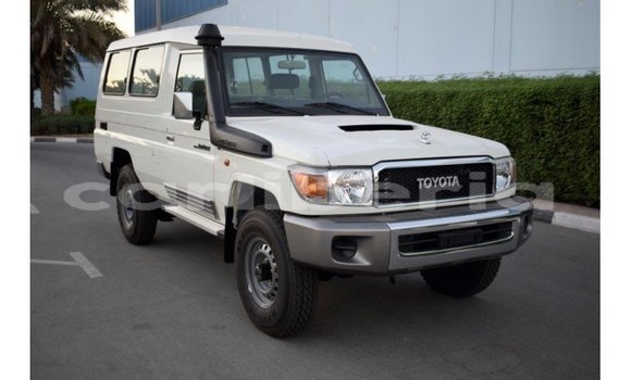 Buy Import Toyota Land Cruiser White Car in Import - Dubai in Bomi County Buy Import Toyota Land Cruiser White Car in Import - Dubai in Bomi County