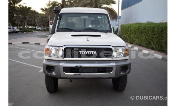 Buy Import Toyota Land Cruiser White Car in Import - Dubai in Bomi County Buy Import Toyota Land Cruiser White Car in Import - Dubai in Bomi County