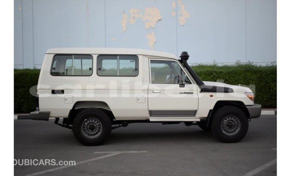Buy Import Toyota Land Cruiser White Car in Import - Dubai in Bomi County Buy Import Toyota Land Cruiser White Car in Import - Dubai in Bomi County