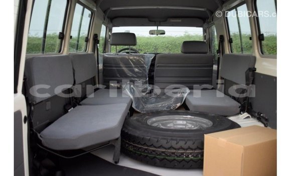 Buy Import Toyota Land Cruiser White Car in Import - Dubai in Bomi County Buy Import Toyota Land Cruiser White Car in Import - Dubai in Bomi County