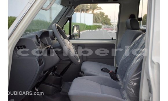 Buy Import Toyota Land Cruiser White Car in Import - Dubai in Bomi County Buy Import Toyota Land Cruiser White Car in Import - Dubai in Bomi County