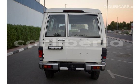 Buy Import Toyota Land Cruiser White Car in Import - Dubai in Bomi County Buy Import Toyota Land Cruiser White Car in Import - Dubai in Bomi County