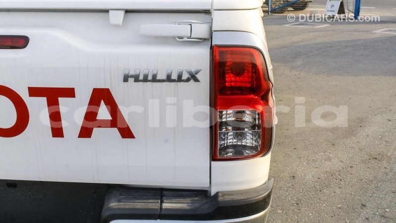 Big with watermark toyota hilux bomi county import dubai 2335