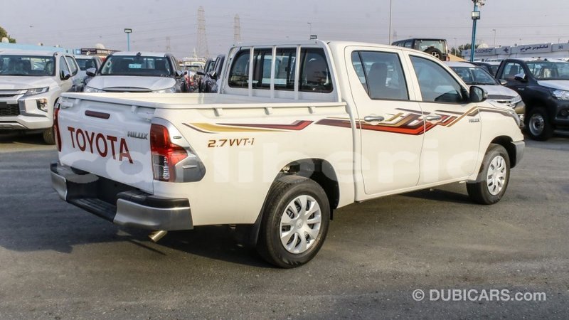 Big with watermark toyota hilux bomi county import dubai 2335