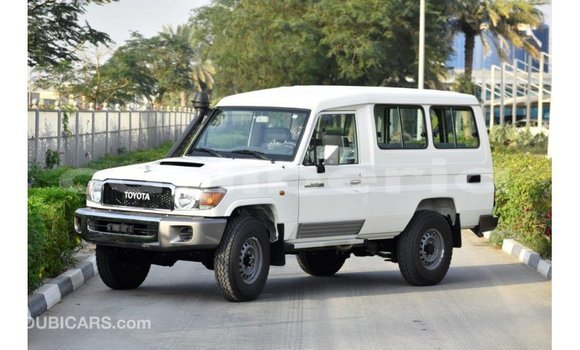 Buy Import Toyota Land Cruiser White Car in Import - Dubai in Bomi County Buy Import Toyota Land Cruiser White Car in Import - Dubai in Bomi County