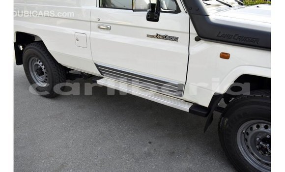 Buy Import Toyota Land Cruiser White Car in Import - Dubai in Bomi County Buy Import Toyota Land Cruiser White Car in Import - Dubai in Bomi County