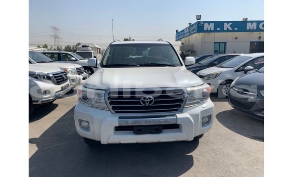 Buy Import Toyota Land Cruiser White Car in Import - Dubai in Bomi County Buy Import Toyota Land Cruiser White Car in Import - Dubai in Bomi County