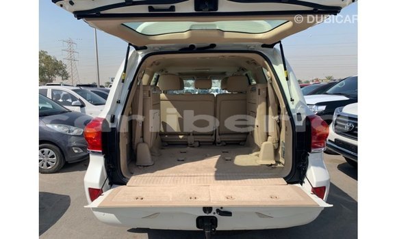 Buy Import Toyota Land Cruiser White Car in Import - Dubai in Bomi County Buy Import Toyota Land Cruiser White Car in Import - Dubai in Bomi County