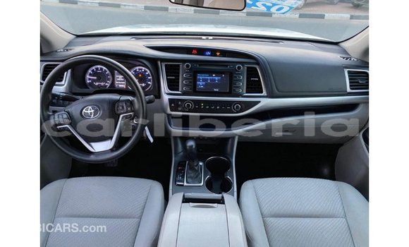 Buy Import Toyota Highlander White Car in Import - Dubai in Bomi County Buy Import Toyota Highlander White Car in Import - Dubai in Bomi County
