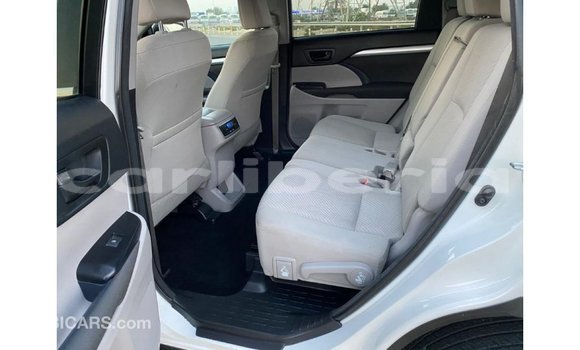 Buy Import Toyota Highlander White Car in Import - Dubai in Bomi County Buy Import Toyota Highlander White Car in Import - Dubai in Bomi County