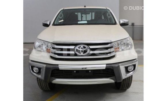 Acheter Import Voiture Toyota Hilux Blanc à Import - Dubai, Comté de Bomi Acheter Import Voiture Toyota Hilux Blanc à Import - Dubai, Comté de Bomi