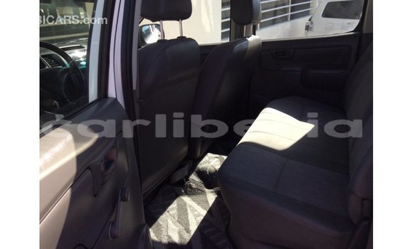 Buy Import Toyota Hilux White Car in Import - Dubai in Bomi County Buy Import Toyota Hilux White Car in Import - Dubai in Bomi County
