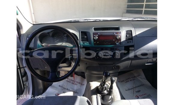 Buy Import Toyota Hilux White Car in Import - Dubai in Bomi County Buy Import Toyota Hilux White Car in Import - Dubai in Bomi County