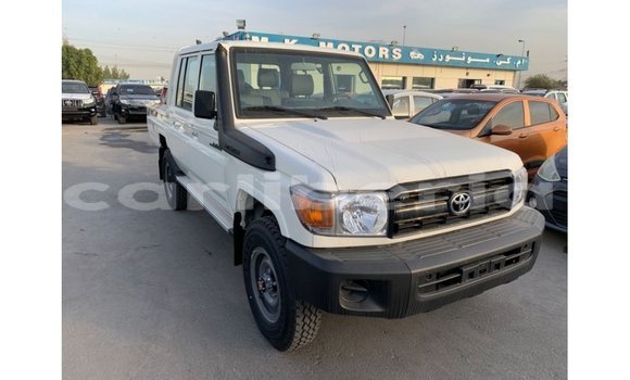 Buy Import Toyota Land Cruiser White Car in Import - Dubai in Bomi County Buy Import Toyota Land Cruiser White Car in Import - Dubai in Bomi County
