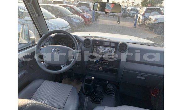 Buy Import Toyota Land Cruiser White Car in Import - Dubai in Bomi County Buy Import Toyota Land Cruiser White Car in Import - Dubai in Bomi County