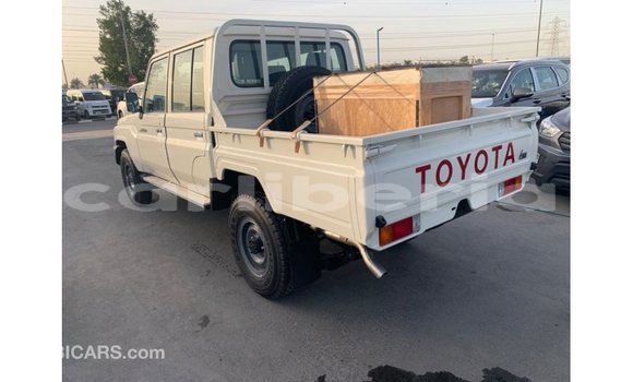 Buy Import Toyota Land Cruiser White Car in Import - Dubai in Bomi County Buy Import Toyota Land Cruiser White Car in Import - Dubai in Bomi County