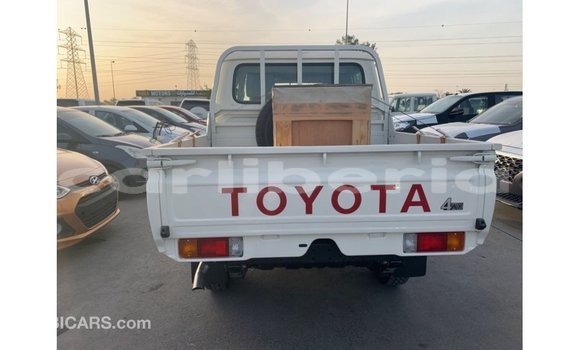Buy Import Toyota Land Cruiser White Car in Import - Dubai in Bomi County Buy Import Toyota Land Cruiser White Car in Import - Dubai in Bomi County
