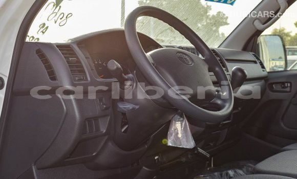 Buy Import Toyota Hiace White Car in Import - Dubai in Bomi County Buy Import Toyota Hiace White Car in Import - Dubai in Bomi County