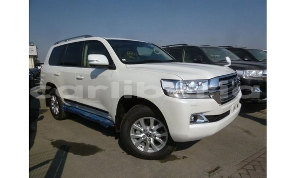 Buy Import Toyota Land Cruiser White Car in Import - Dubai in Bomi County Buy Import Toyota Land Cruiser White Car in Import - Dubai in Bomi County