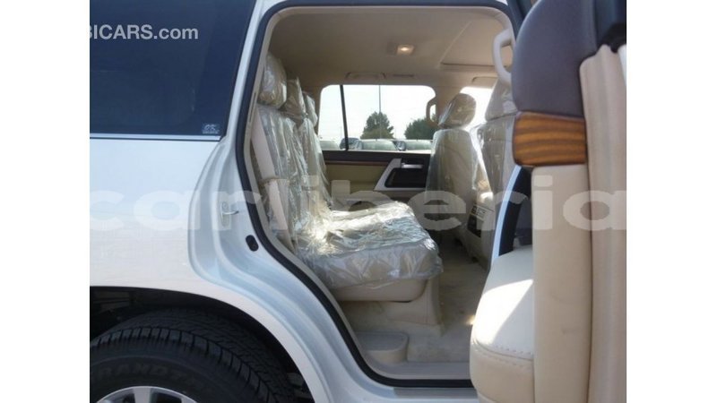 Big with watermark toyota land cruiser bomi county import dubai 2460