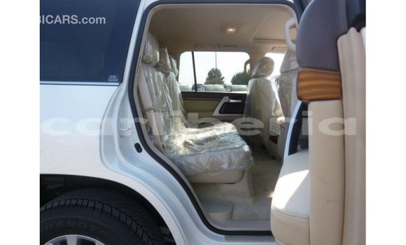 Buy Import Toyota Land Cruiser White Car in Import - Dubai in Bomi County Buy Import Toyota Land Cruiser White Car in Import - Dubai in Bomi County