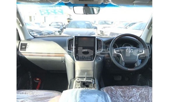 Buy Import Toyota Land Cruiser White Car in Import - Dubai in Bomi County Buy Import Toyota Land Cruiser White Car in Import - Dubai in Bomi County