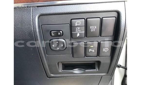 Buy Import Toyota Land Cruiser White Car in Import - Dubai in Bomi County Buy Import Toyota Land Cruiser White Car in Import - Dubai in Bomi County