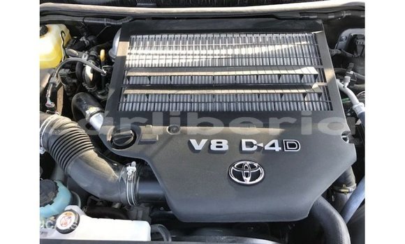 Buy Import Toyota Land Cruiser White Car in Import - Dubai in Bomi County Buy Import Toyota Land Cruiser White Car in Import - Dubai in Bomi County