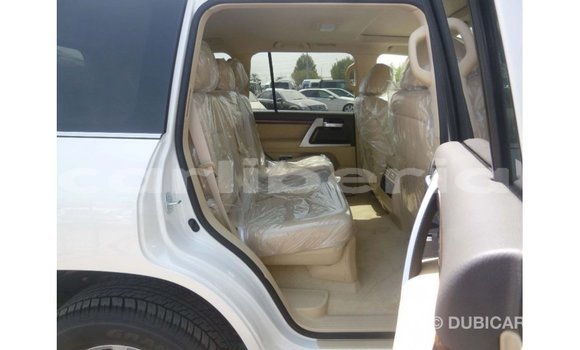 Buy Import Toyota Land Cruiser White Car in Import - Dubai in Bomi County Buy Import Toyota Land Cruiser White Car in Import - Dubai in Bomi County