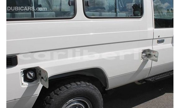 Buy Import Toyota Land Cruiser White Car in Import - Dubai in Bomi County Buy Import Toyota Land Cruiser White Car in Import - Dubai in Bomi County