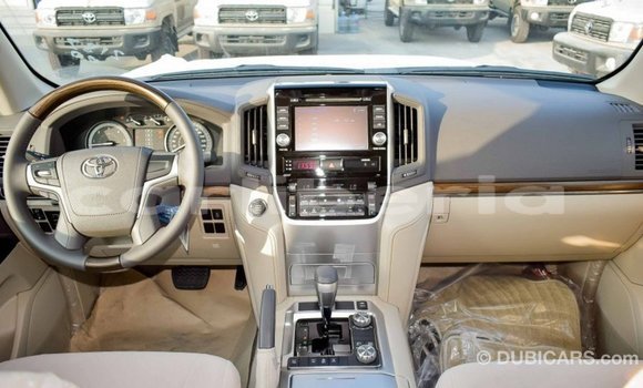Buy Import Toyota Land Cruiser White Car in Import - Dubai in Bomi County Buy Import Toyota Land Cruiser White Car in Import - Dubai in Bomi County