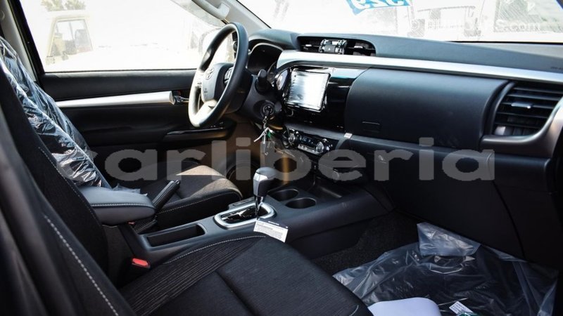 Big with watermark toyota hilux bomi county import dubai 2471