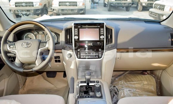 Buy Import Toyota Land Cruiser White Car in Import - Dubai in Bomi County Buy Import Toyota Land Cruiser White Car in Import - Dubai in Bomi County