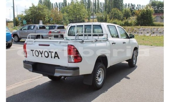 Buy Import Toyota Hilux White Car in Import - Dubai in Bomi County Buy Import Toyota Hilux White Car in Import - Dubai in Bomi County