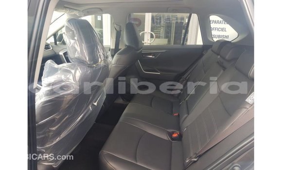 Buy Import Toyota HiAce Other Truck in Import - Dubai in Bomi County Buy Import Toyota HiAce Other Truck in Import - Dubai in Bomi County