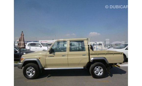 Buy Import Toyota Land Cruiser Beige Car in Import - Dubai in Bomi County Buy Import Toyota Land Cruiser Beige Car in Import - Dubai in Bomi County
