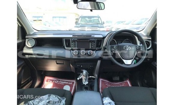 Buy Import Toyota HiAce White Truck in Import - Dubai in Bomi County Buy Import Toyota HiAce White Truck in Import - Dubai in Bomi County
