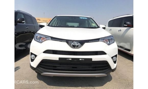Buy Import Toyota HiAce White Truck in Import - Dubai in Bomi County Buy Import Toyota HiAce White Truck in Import - Dubai in Bomi County