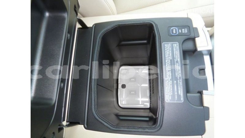 Big with watermark toyota land cruiser bomi county import dubai 2486