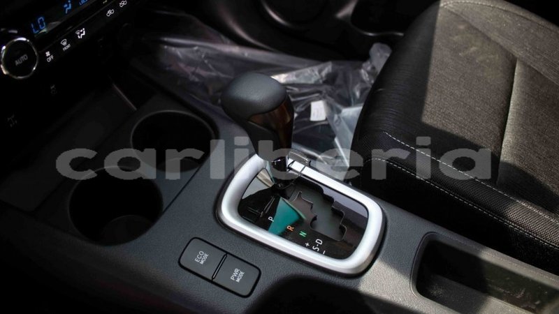 Big with watermark toyota hilux bomi county import dubai 2496