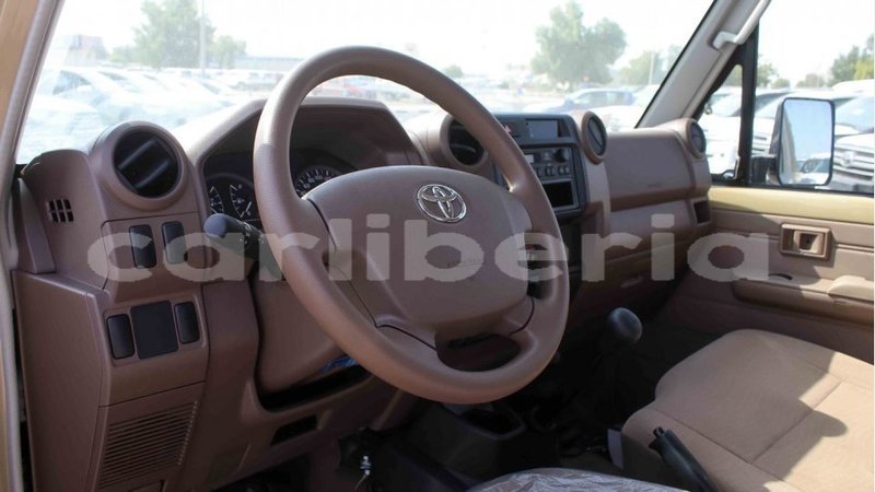 Big with watermark toyota land cruiser bomi county import dubai 2509