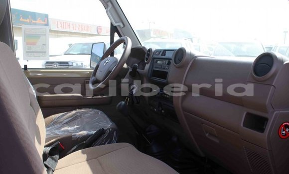 Buy Import Toyota Land Cruiser Beige Car in Import - Dubai in Bomi County Buy Import Toyota Land Cruiser Beige Car in Import - Dubai in Bomi County