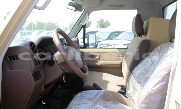 Buy Import Toyota Land Cruiser Beige Car in Import - Dubai in Bomi County Buy Import Toyota Land Cruiser Beige Car in Import - Dubai in Bomi County