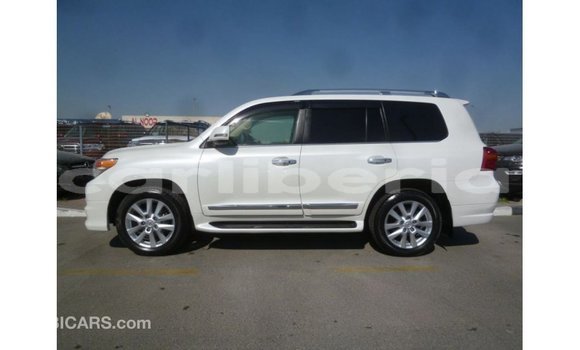Buy Import Toyota Land Cruiser White Car in Import - Dubai in Bomi County Buy Import Toyota Land Cruiser White Car in Import - Dubai in Bomi County