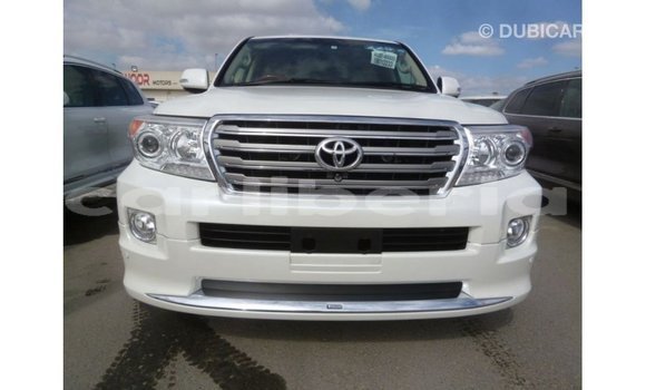 Buy Import Toyota Land Cruiser White Car in Import - Dubai in Bomi County Buy Import Toyota Land Cruiser White Car in Import - Dubai in Bomi County