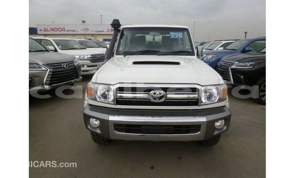 Buy Import Toyota Land Cruiser White Car in Import - Dubai in Bomi County Buy Import Toyota Land Cruiser White Car in Import - Dubai in Bomi County