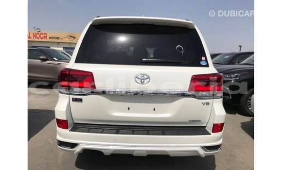 Buy Import Toyota Land Cruiser White Car in Import - Dubai in Bomi County Buy Import Toyota Land Cruiser White Car in Import - Dubai in Bomi County