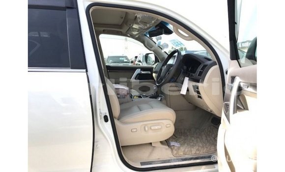 Buy Import Toyota Land Cruiser White Car in Import - Dubai in Bomi County Buy Import Toyota Land Cruiser White Car in Import - Dubai in Bomi County